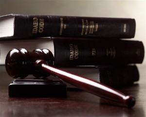 господарські спори, сімейні спори, корпоративні, податковий адвокат, юрист, судове представництво, оскарження, спори з податковою, реєстрація ТОВ, Адвокатське бюро "Вектор"